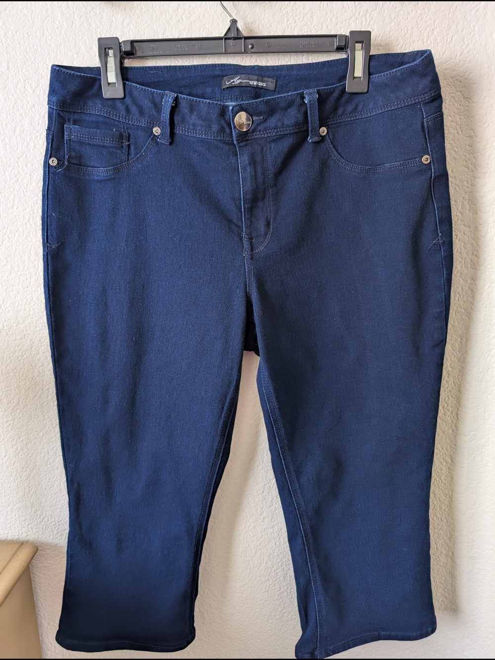 Slim Fit Navy Cropped Jeans for Women - Unbranded